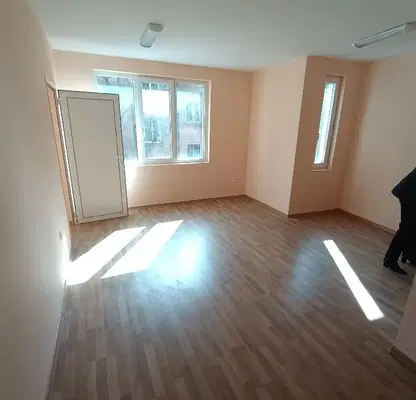 Photo 2 — Office in Pernik, Centyr
