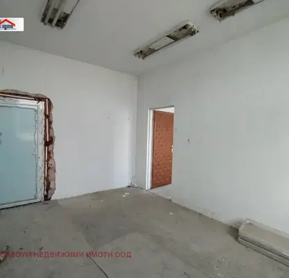 Photo 3 — Office in Pleven, Idealen Centyr