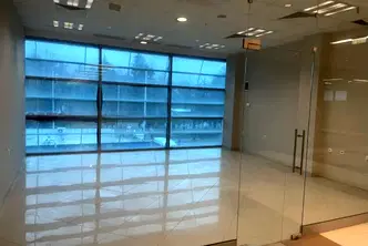 Офис в Плевен, Широк център