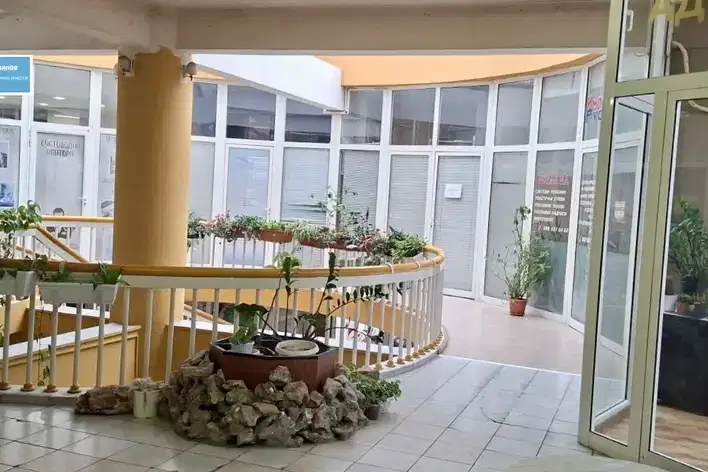 Офис в Русе, Център