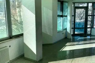 Офис в Русе, Център
