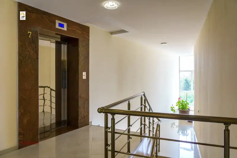 Office in Ruse, Centyr