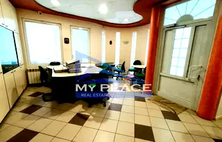 Офис в Шумен, Център