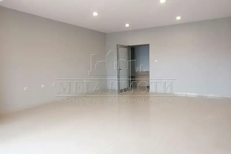 Office in Sliven, Centyr