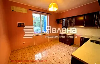 Офис в София, Център