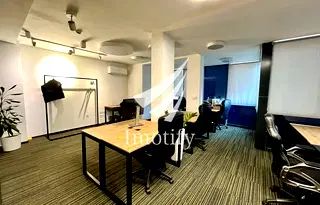 Офис в София, Център