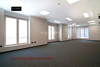 Офис в София, Център