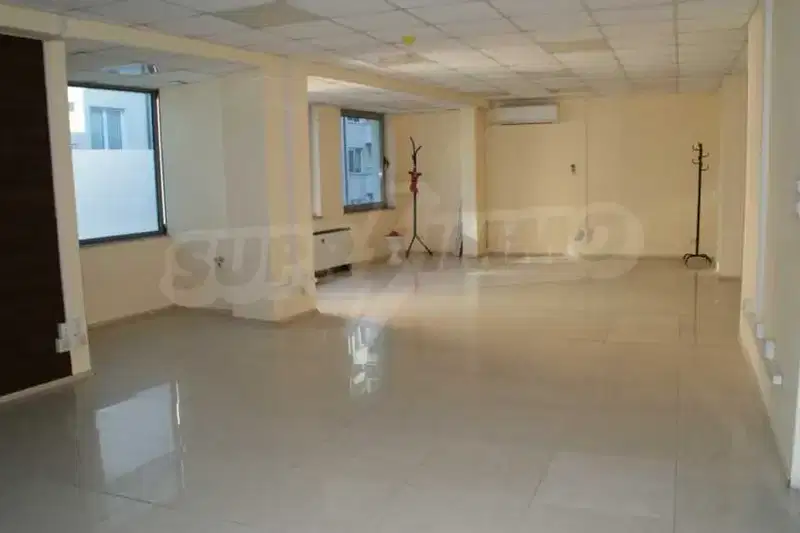 Office in Sofiya, Centyr