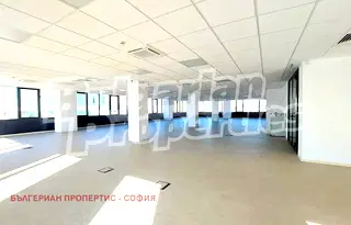 Офис в София, Дружба 1