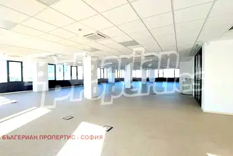 Офис в София, Дружба 1