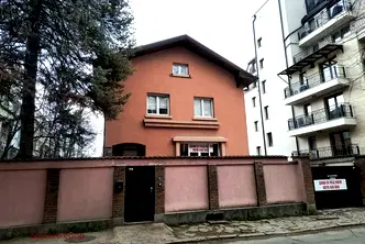 Офис в София, Изток