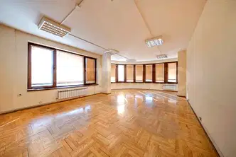 Офис в София, Лозенец