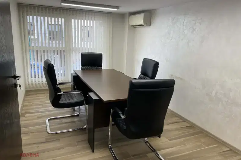 Офис в София, Лозенец