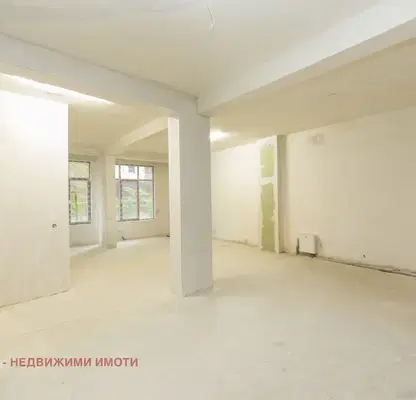 Photo 4 — Office in Студентски