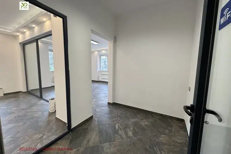 Office in Varna, Centyr