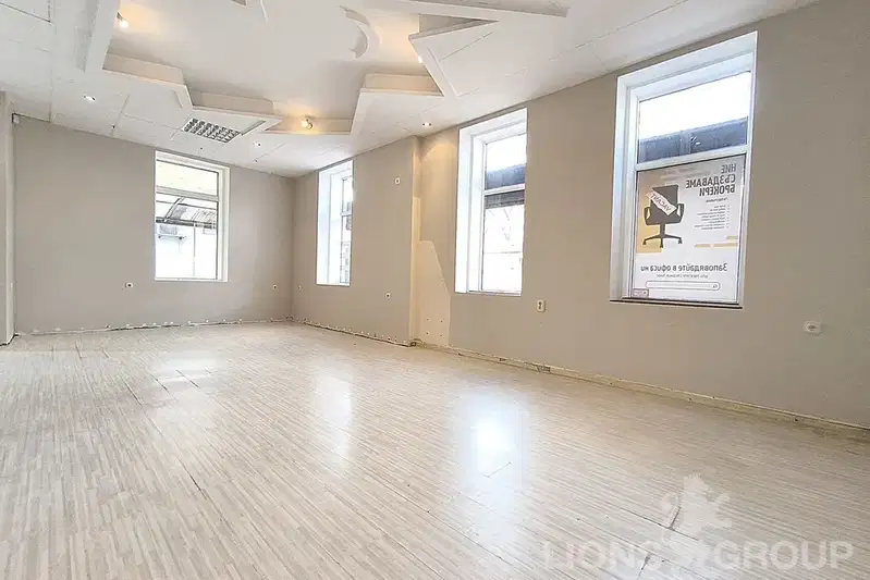 Office in Varna, Centyr