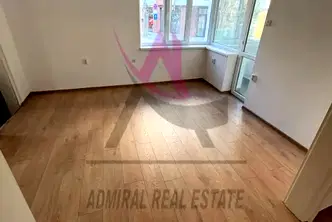 Офис във Варна, Гръцка махала