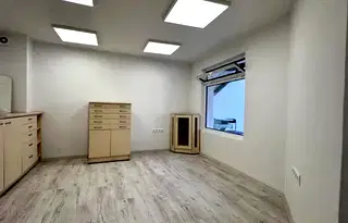 Офис във Варна, Колхозен пазар