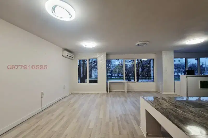 Office in Varna, Lyatno Kino Trakiya