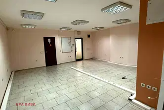 Офис във Варна, Операта