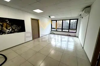 Офис във Варна, Трошево