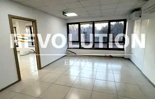 Офис във Варна, Трошево