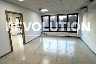 Офис във Варна, Трошево