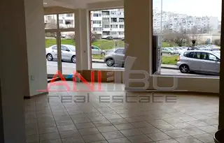 Офис във Варна, Владислав Варненчик 2