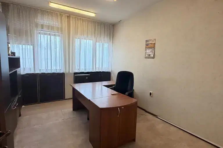 Офис във Варна, Западна промишлена зона