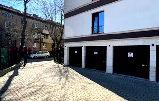 Гараж/Паркомясто в Перник, Изток
