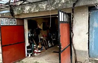 Гараж/Паркомясто в Раз, Бели Лом