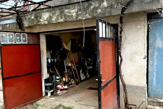 Гараж/Паркомясто в Раз, Бели Лом