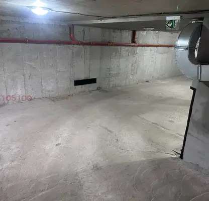 Photo 3 — Garage/Parking in Ruse, Centyr