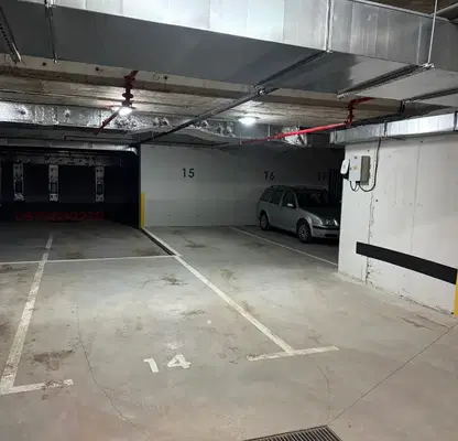 Photo 5 — Garage/Parking in Ruse, Centyr