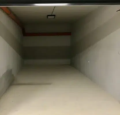 Photo 4 — Garage/Parking in Ruse, Centyr