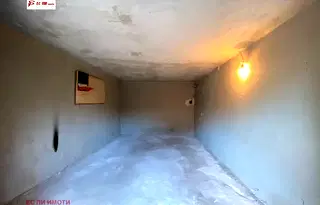 Гараж/Паркомясто в Русе, Ялта