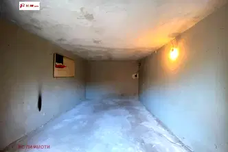 Гараж/Паркомясто в Русе, Ялта