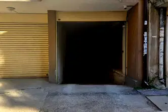 Гараж/Паркомясто в София, Център