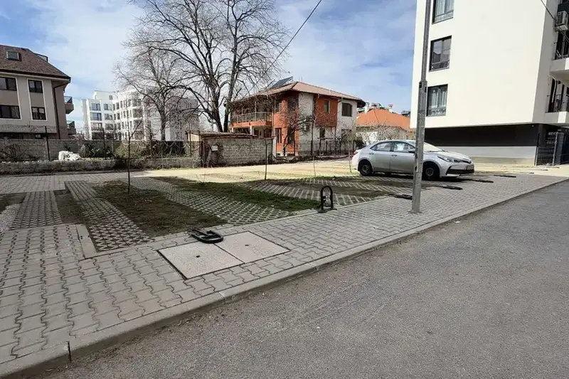 Гараж/Паркомясто в София, Дружба 1
