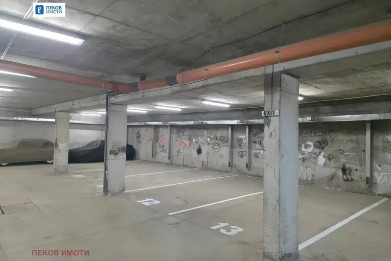 Garage/Parking in Sofiya, Nadejda 1
