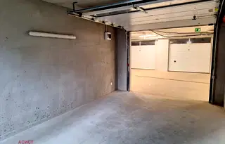 Гараж/Паркомясто в София, Сухата река