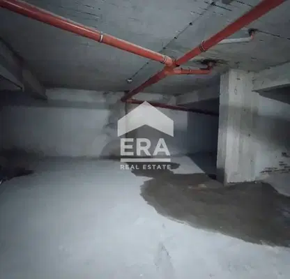 Photo 3 — Garage/Parking in Varna, Centyr