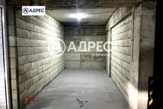 Гараж/Паркомясто във Варна, м-т Планова