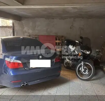 Photo 2 — Garage/Parking in Varna, Operata