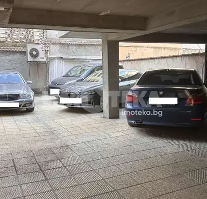 Photo 3 — Garage/Parking in Varna, Operata