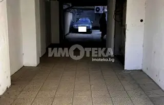 Гараж/Паркомясто във Варна, Операта
