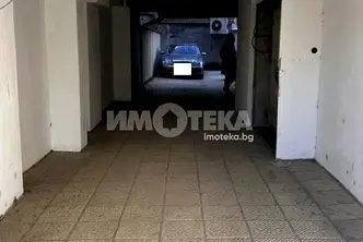 Гараж/Паркомясто във Варна, Операта