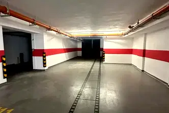 Гараж/Паркомясто във Варна, ВИНС-Червен площад