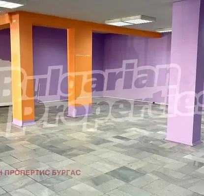 Снимка 3 — Магазин в Бургас, Възраждане