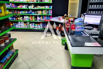 Магазин в Плевен, Широк център